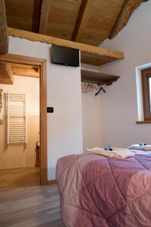 B&B Lo Van - Camere Al Verde Villaggio Di Rumiod 圣皮埃尔 外观 照片