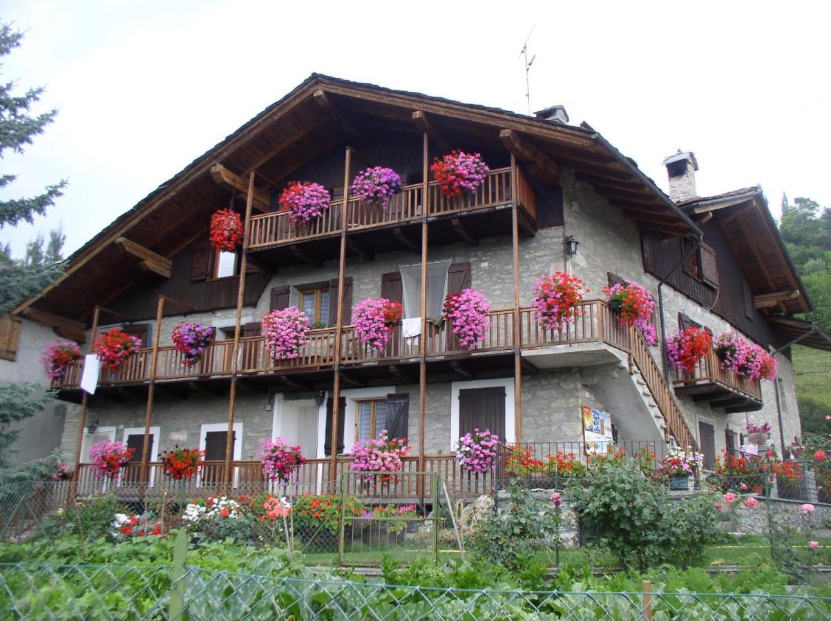 B&B Lo Van - Camere Al Verde Villaggio Di Rumiod 圣皮埃尔 外观 照片